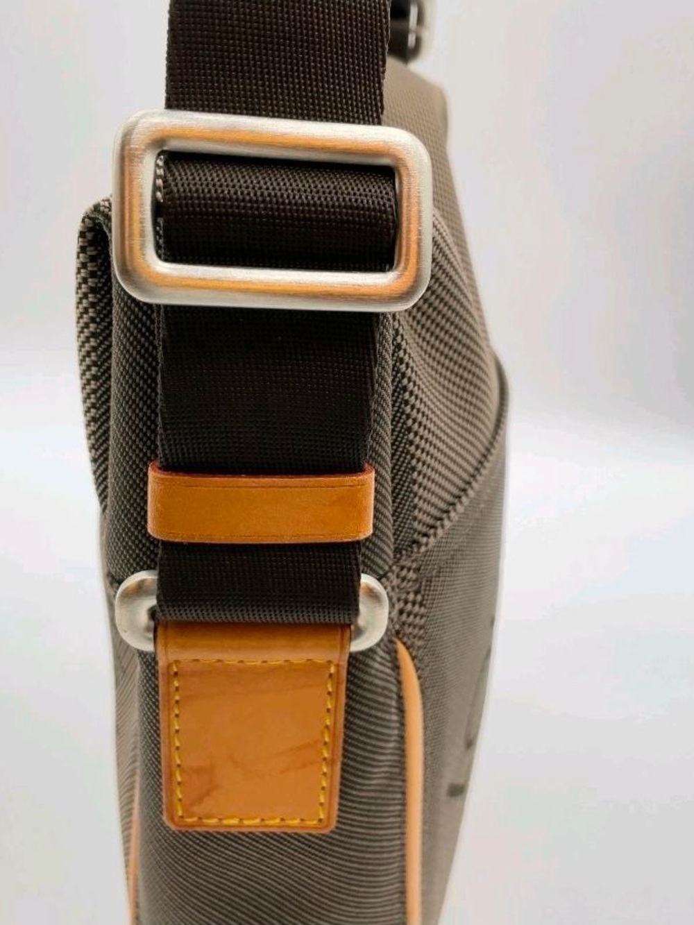 Louis Vuitton Cup Messenger Bag Brown Canvas Crossbody LV Paris Cup Rare w/ COA - Picture 11 of 12